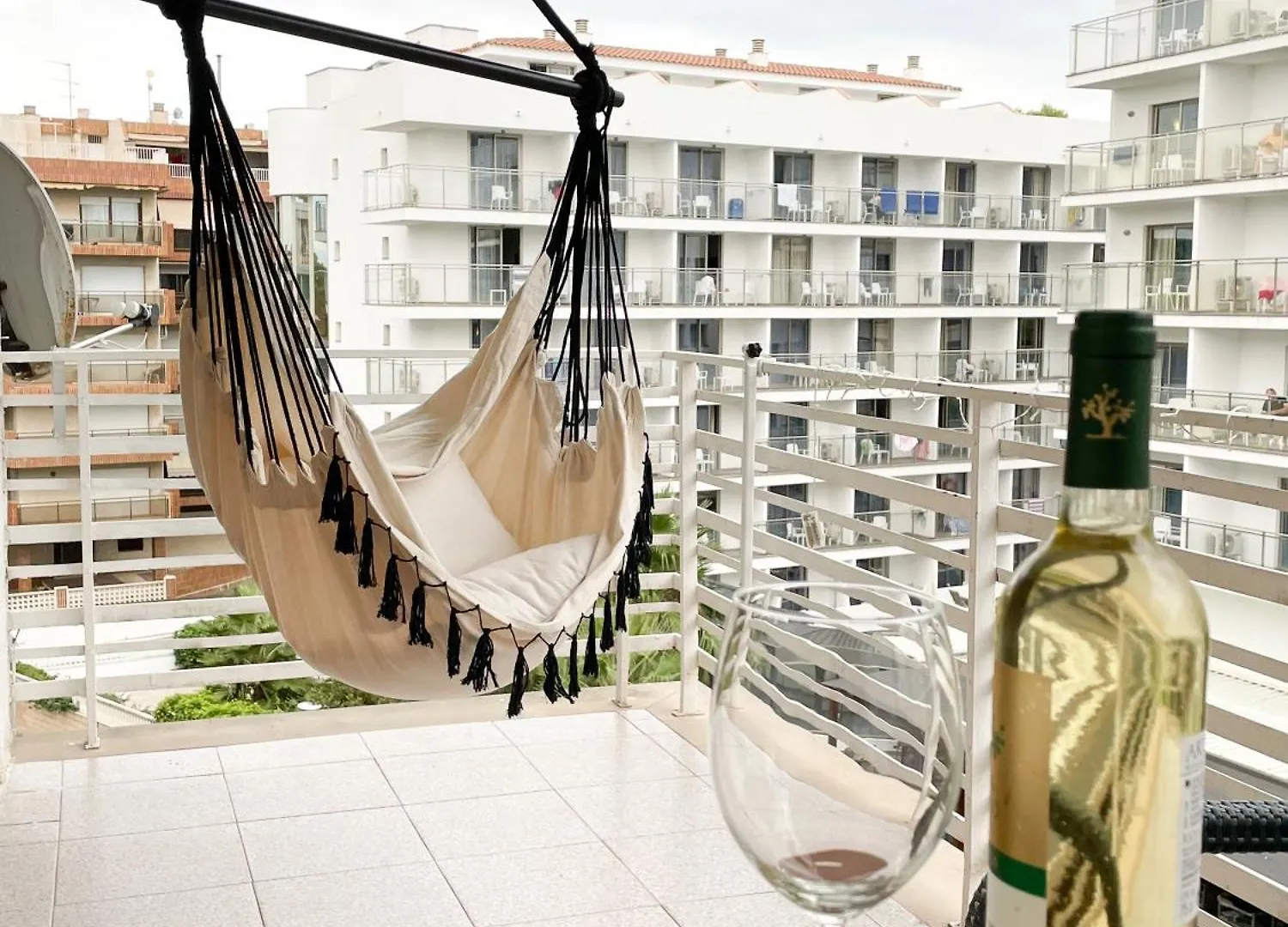 Stylish Apartment 200M From The Beach Salou Spain
